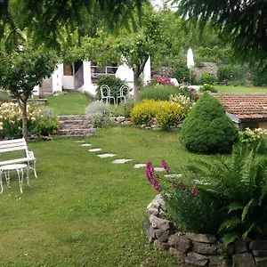 Papillon Bed & Breakfast